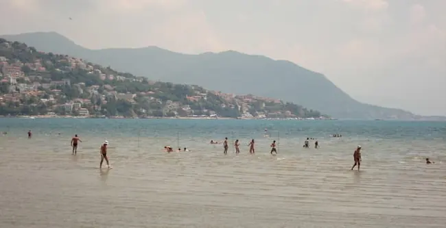 Blatna plaža Igalo — lekoviti morski mulj i Bokokotorski zaliv
